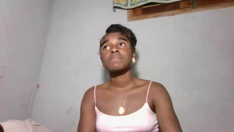 Snapshot of yolandrina05 chatting on October 26, 2025, 4:46 pm yolandrina05 online show from October 26, 2025, 4:46 pm