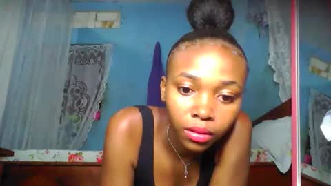 Snapshot of yolandrina05 chatting on November 11, 2025, 3:45 pm yolandrina05 online show from November 11, 2025, 3:45 pm