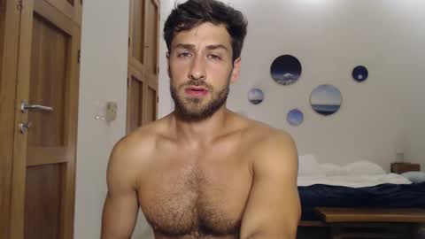 Snapshot of yoooups chatting on October 29, 2025, 12:35 am Yoooups online show from October 29, 2025, 12:35 am