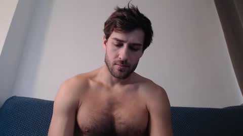 Snapshot of yoooups chatting on December 2, 2025, 12:54 pm Yoooups online show from December 2, 2025, 12:54 pm