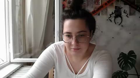 Aurora online show from October 9, 2025, 10:13 am