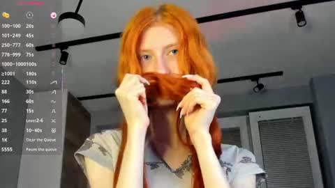 Elizabeth brunette -- Darline blonde  online show from July 25, 2026, 8:50 pm