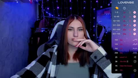 Snapshot of you_lika chatting on December 6, 2024, 1:51 am Lika online show from December 6, 2024, 1:51 am