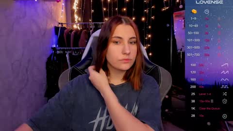 Snapshot of you_lika chatting on December 25, 2024, 1:53 am Lika online show from December 25, 2024, 1:53 am