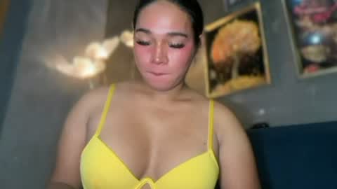 Snapshot of you_should_try chatting on June 22, 2026, 4:04 pm Denice online show from June 22, 2026, 4:04 pm