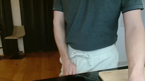 Rob online show from December 17, 2025, 4:02 pm