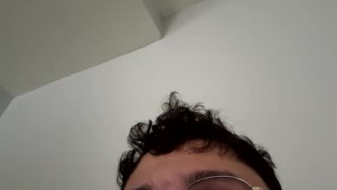 Snapshot of youghsh625 chatting on April 4, 2026, 12:46 pm youghsh625 online show from April 4, 2026, 12:46 pm