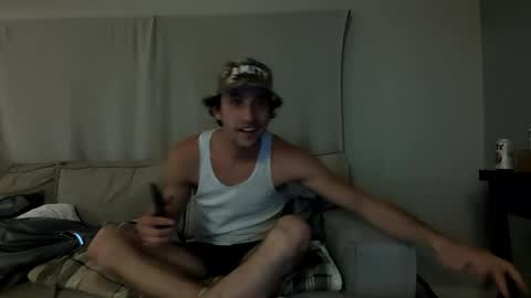 Snapshot of youknowwhoitis412 chatting on May 18, 2026, 5:02 am Edging my Girthy Dick online show from May 18, 2026, 5:02 am