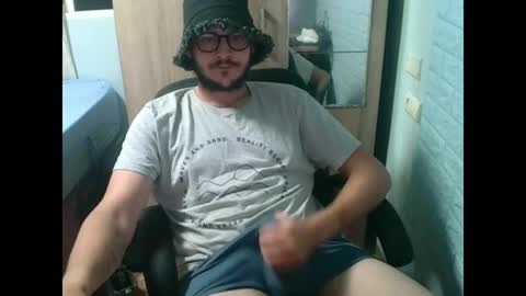 Snapshot of younromki chatting on June 22, 2026, 11:02 pm A... online show from June 22, 2026, 11:02 pm