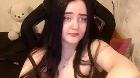 your_8a8y online show from January 8, 2025, 2:35 pm