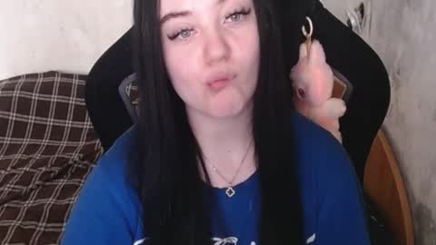 your_8a8y online show from September 11, 2025, 7:52 am