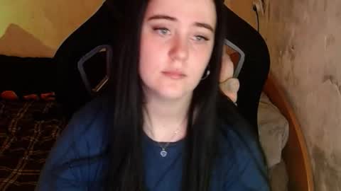 your_8a8y online show from December 4, 2025, 12:14 pm