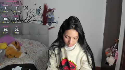 mia3 online show from October 10, 2025, 2:10 am