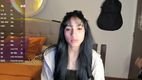 mia3 online show from May 18, 2026, 3:24 am