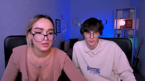 your bunny12 online show from November 28, 2025, 1:14 pm