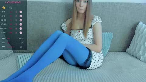 Snapshot of your_caramelka chatting on May 19, 2026, 5:14 am Lily online show from May 19, 2026, 5:14 am