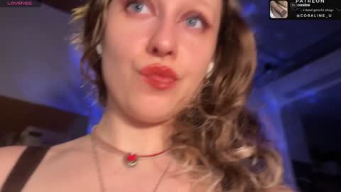 your_coraline_ online show from January 19, 2025, 4:14 pm