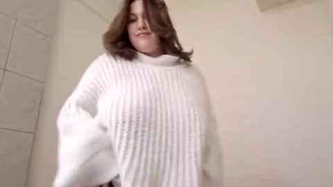 Erica online show from March 4, 2025, 1:17 pm
