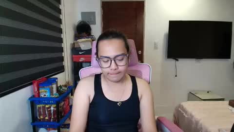 your_dreamgirlxxx69 online show from March 9, 2026, 12:31 pm