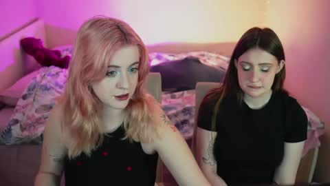 girls u wanna fuck online show from March 4, 2025, 4:41 pm