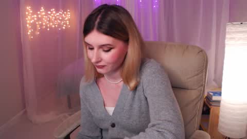 Freya online show from December 28, 2024, 6:08 pm