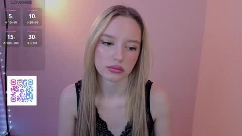 Olivia online show from December 14, 2025, 7:18 pm