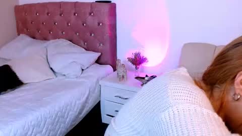 Snapshot of your_girl_of_dream chatting on May 31, 2026, 3:30 pm your_girl_of_dream online show from May 31, 2026, 3:30 pm