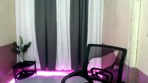 Snapshot of your_girl_yeka chatting on April 7, 2026, 4:46 am your_girl_yeka online show from April 7, 2026, 4:46 am