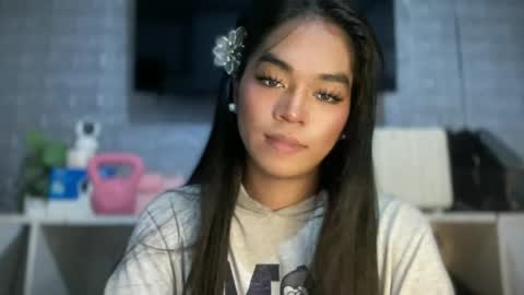 your_goddess_ayesha online show from June 21, 2026, 6:32 pm
