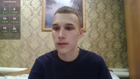 Snapshot of your_honeyy chatting on October 30, 2025, 9:00 am Mark online show from October 30, 2025, 9:00 am