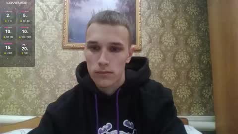 Snapshot of your_honeyy chatting on November 4, 2025, 10:03 am Mark online show from November 4, 2025, 10:03 am