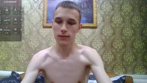 Snapshot of your_honeyy chatting on November 7, 2025, 7:52 am Mark online show from November 7, 2025, 7:52 am