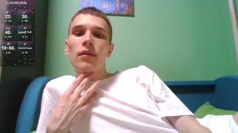 Snapshot of your_honeyy chatting on November 25, 2025, 5:46 pm Mark online show from November 25, 2025, 5:46 pm