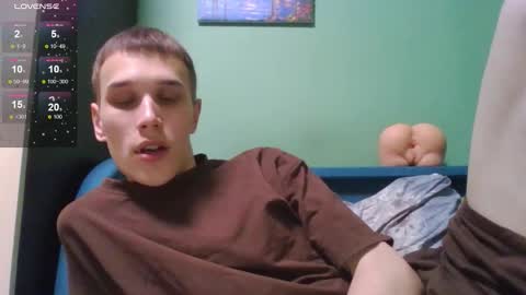 Snapshot of your_honeyy chatting on December 5, 2025, 2:31 am Mark online show from December 5, 2025, 2:31 am