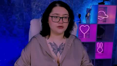Just call me Kimmy online show from May 27, 2026, 5:26 am