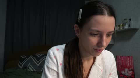 Snapshot of your_little_flexible_girl chatting on January 4, 2025, 12:59 am Meri online show from January 4, 2025, 12:59 am