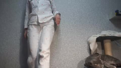 Snapshot of your_little_flexible_girl chatting on February 24, 2025, 9:31 pm Meri online show from February 24, 2025, 9:31 pm