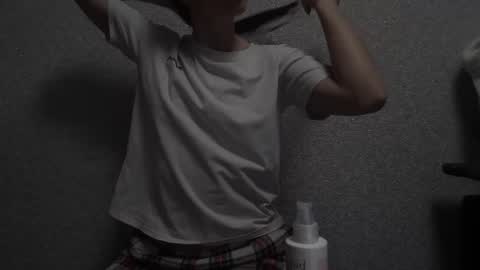 Snapshot of your_little_flexible_girl chatting on February 25, 2025, 9:24 pm Meri online show from February 25, 2025, 9:24 pm