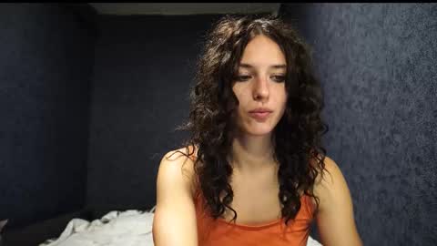 Snapshot of your_little_flexible_girl chatting on October 26, 2025, 7:42 pm Meri online show from October 26, 2025, 7:42 pm