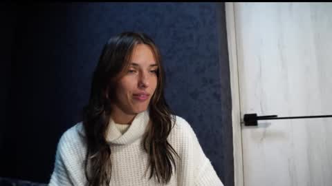 Snapshot of your_little_flexible_girl chatting on November 6, 2025, 9:05 pm Meri online show from November 6, 2025, 9:05 pm