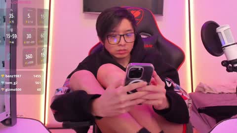 Snapshot of your_little_twink chatting on January 13, 2025, 8:47 am Han online show from January 13, 2025, 8:47 am