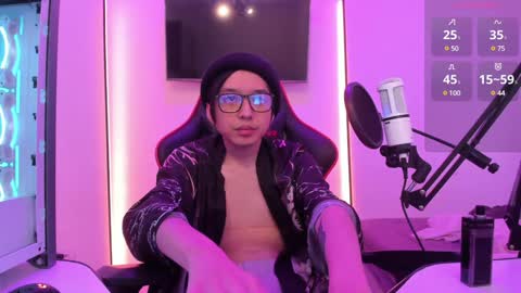 Snapshot of your_little_twink chatting on February 3, 2025, 9:41 am Han online show from February 3, 2025, 9:41 am