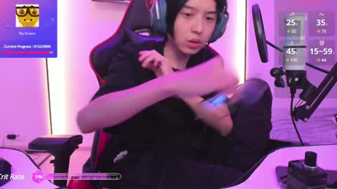 Snapshot of your_little_twink chatting on February 26, 2025, 10:53 pm Han online show from February 26, 2025, 10:53 pm