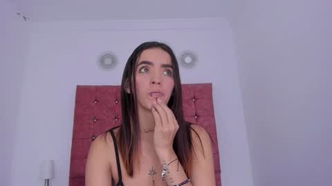 Snapshot of your_perverse_whore chatting on January 5, 2025, 9:37 am Salome online show from January 5, 2025, 9:37 am