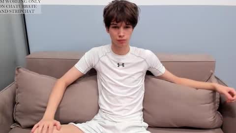 your_shy_guy online show from September 26, 2025, 6:23 pm