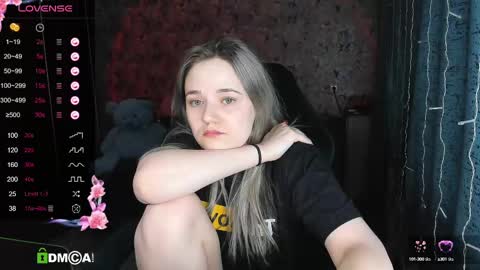 Snapshot of your_small_bunny chatting on March 10, 2025, 3:52 pm Molly online show from March 10, 2025, 3:52 pm