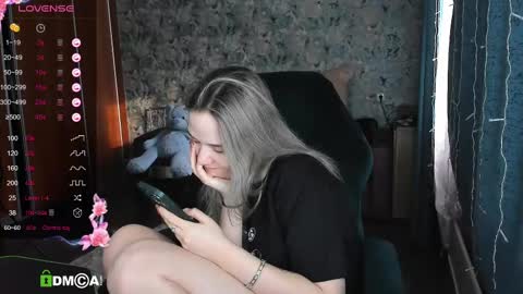 Snapshot of your_small_bunny chatting on March 11, 2025, 10:07 am Molly online show from March 11, 2025, 10:07 am