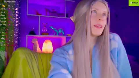 your_spring online show from December 1, 2025, 10:53 am