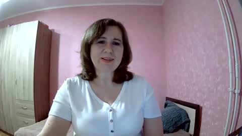 your_starsun online show from October 28, 2025, 6:54 pm