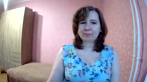 your_starsun online show from November 12, 2025, 12:16 pm